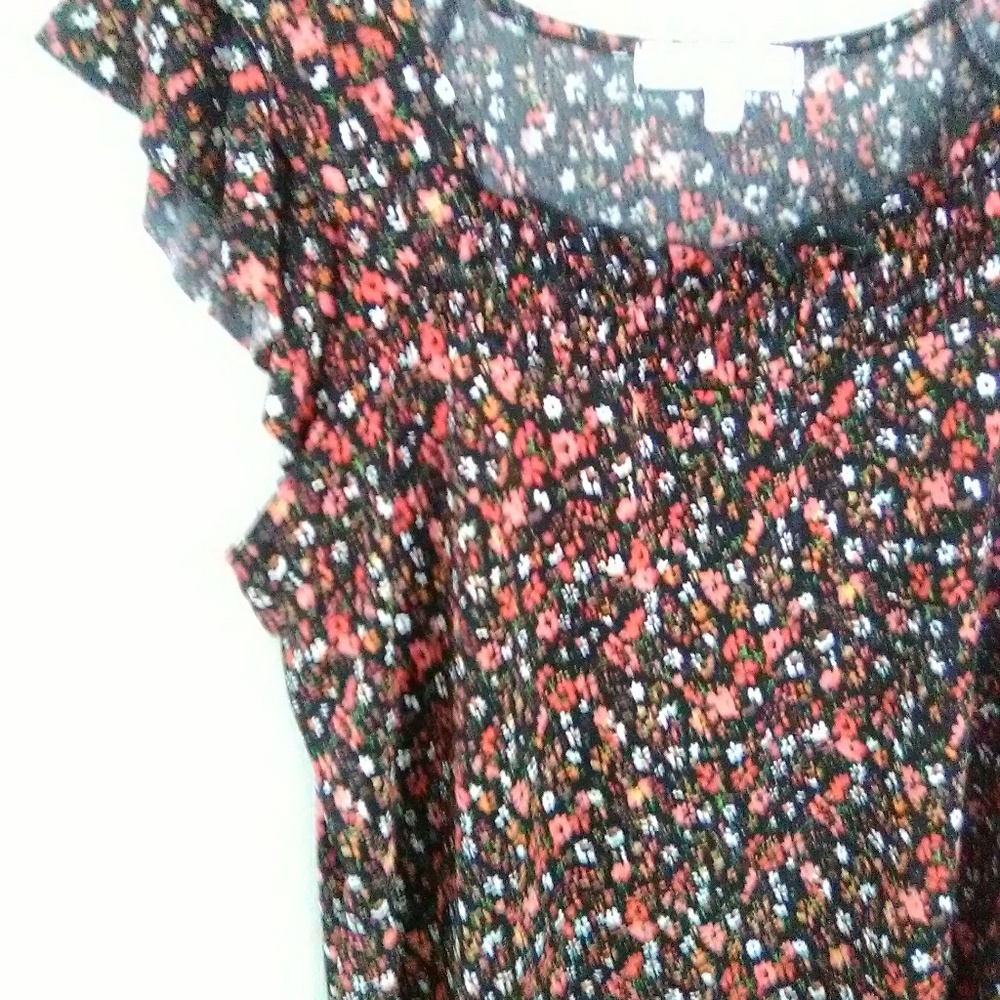 Floral Flutter Sleeve Blouse